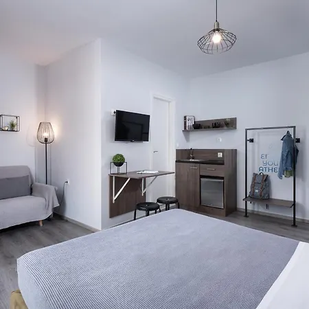 Enattica Monastiraki Living *